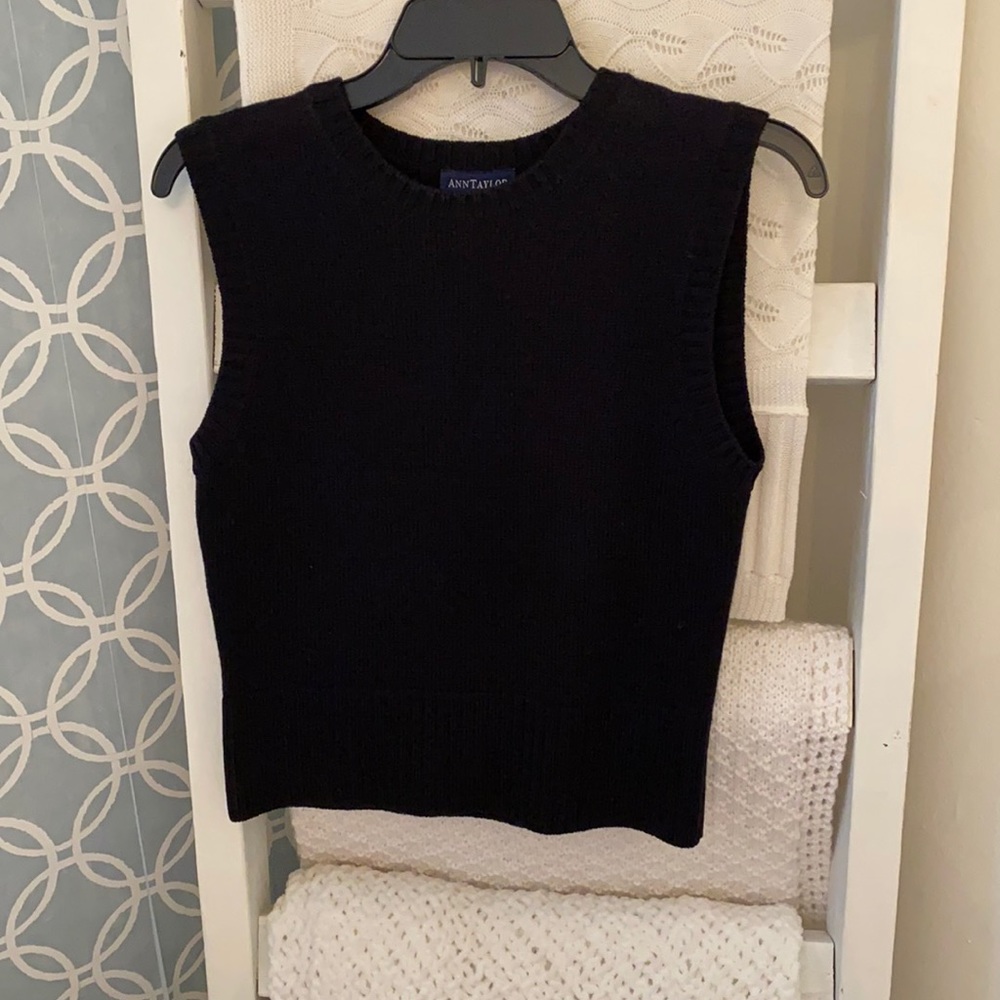 Ann Taylor Pullover Sweater Vest Small